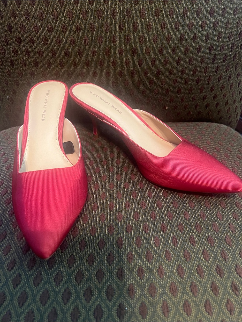 Who What Wear Red Satin Pointed-Toe Mule Heels S121